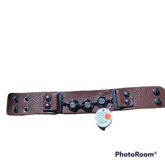 Pick your plum faux leather cuff bracelet - Picture 1 of 3